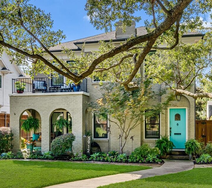 Property Photo:  5912 Llano Avenue  TX 75206