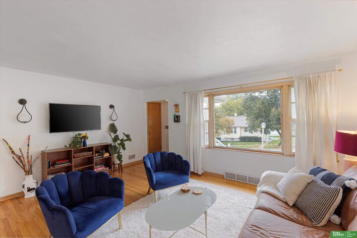 Property Photo: 968 S 45 Street NE 68106