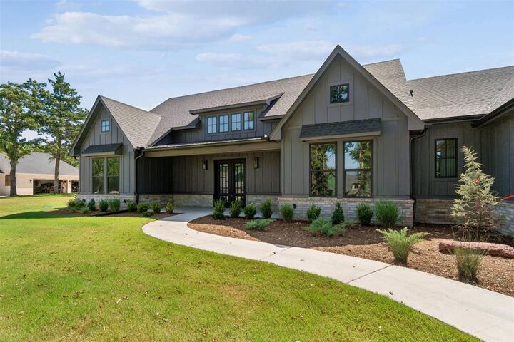 Property Photo: 12800 Hidden Trail OK 73007