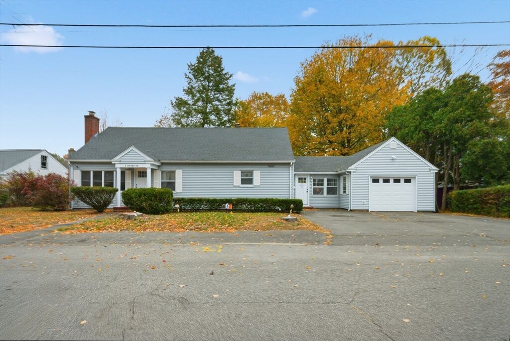 Property Photo:  2 Glen Forest Ln  MA 01844 