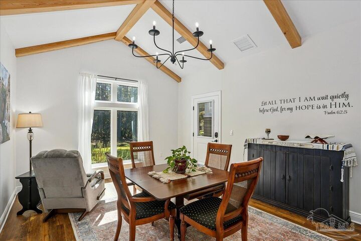 Property Photo: 9097 Deer Ln FL 32566