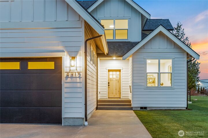 Property Photo:  6917  Red Ridge Drive  WA 98264 