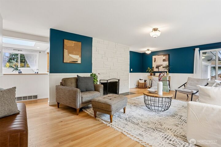 Property Photo:  7621 NE 205th Street  WA 98028 