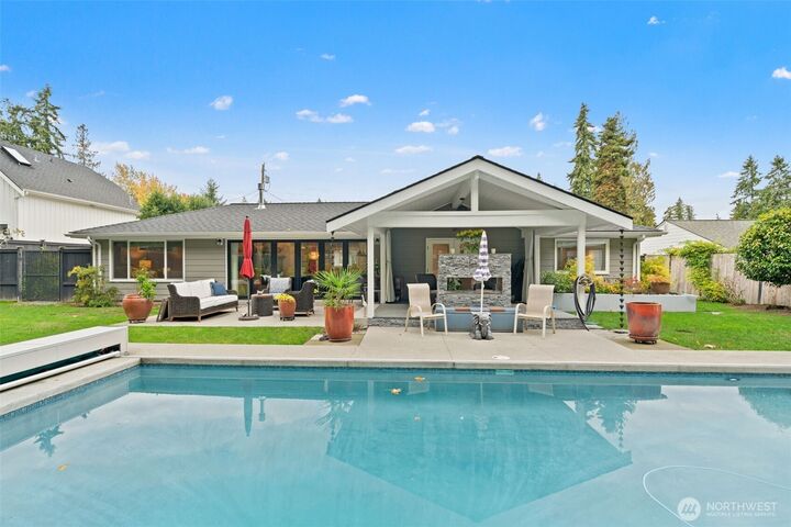 Property Photo:  11108  239th Place SW  WA 98020