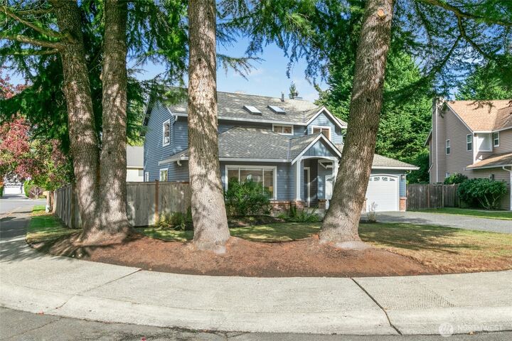 Property Photo:  4514  186th Avenue SE  WA 98027