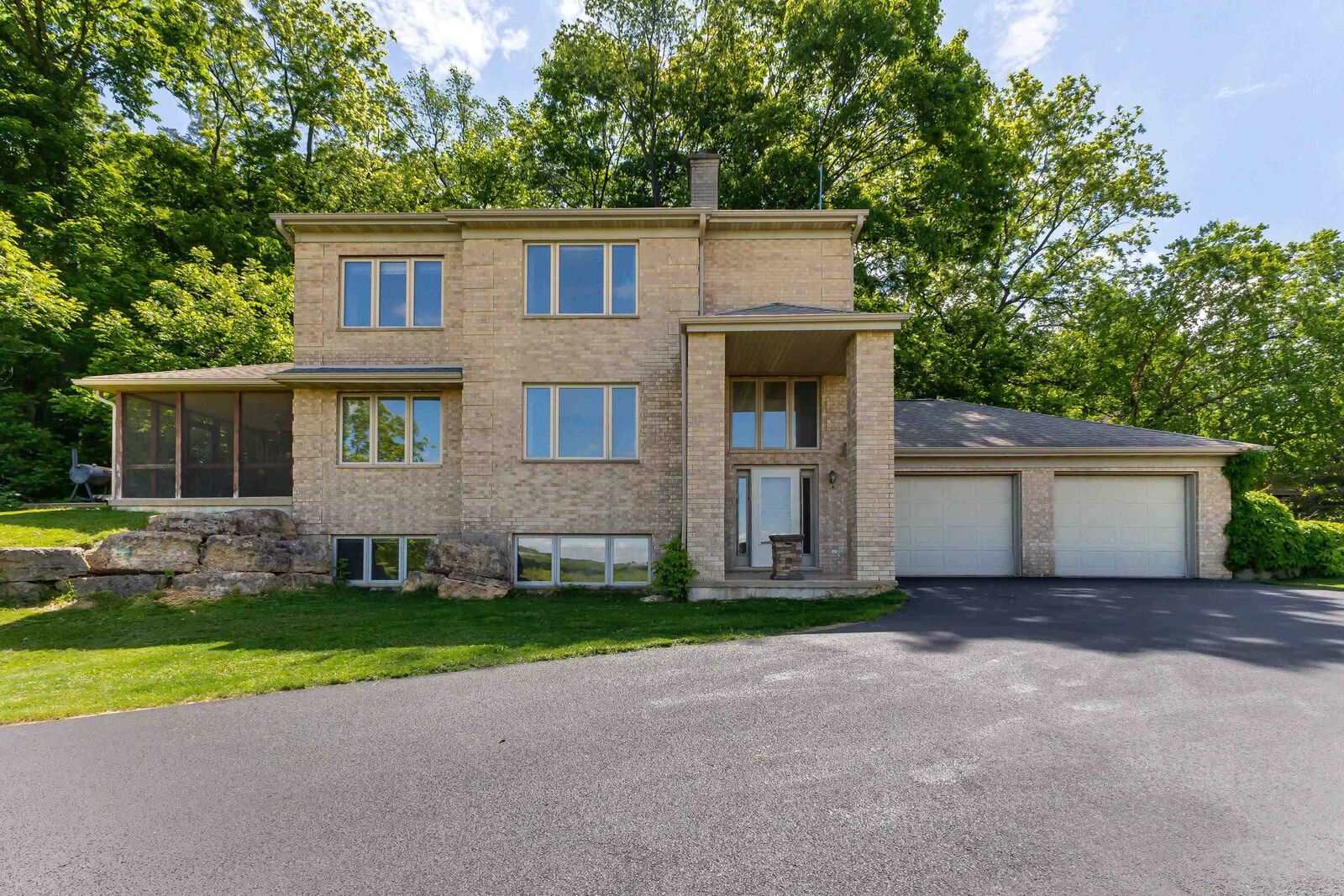 Property Photo: 535 Territory Drive IL 61036