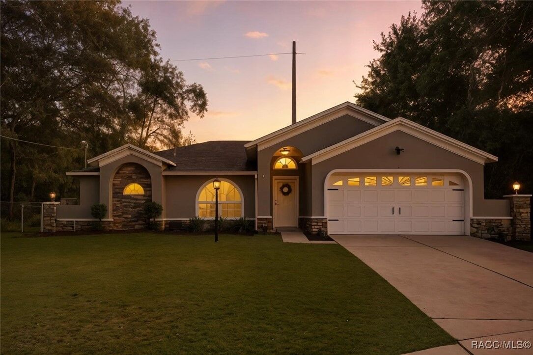 Property Photo:  7610 N Greendale Drive  FL 34434 