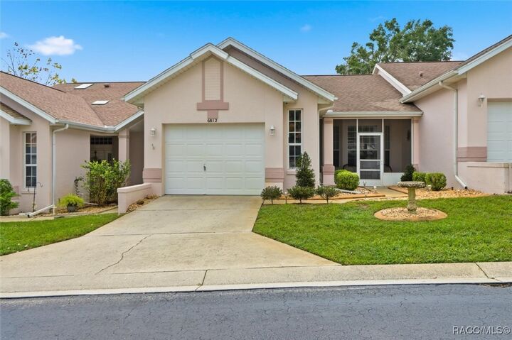 Property Photo:  6812 E Queensbury Lane  FL 34452