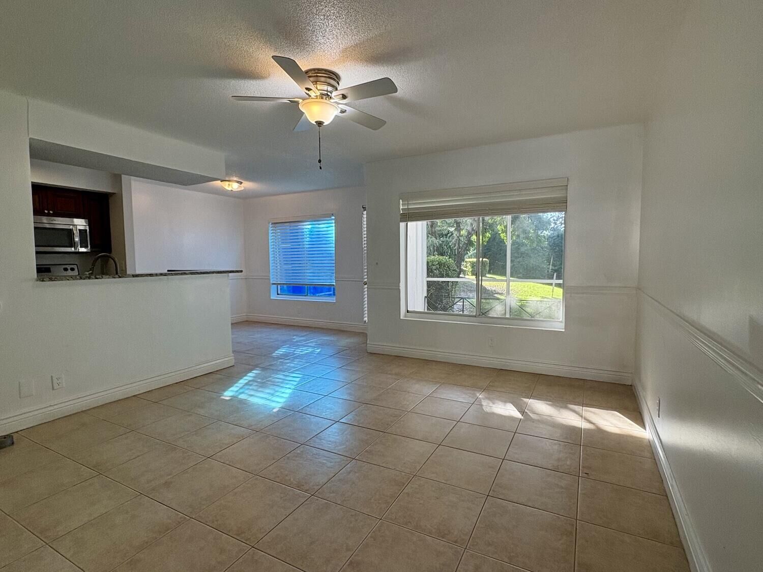 Property Photo:  815 W Boynton Beach Boulevard 4-102  FL 33426