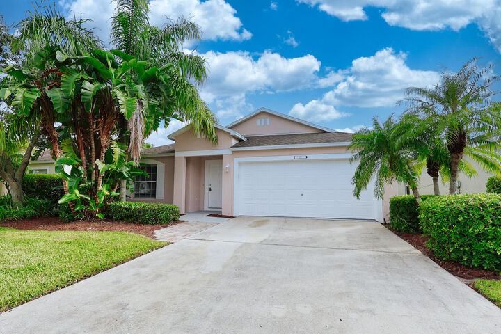 835 Greenleaf Circle  Vero Beach FL 32960 photo