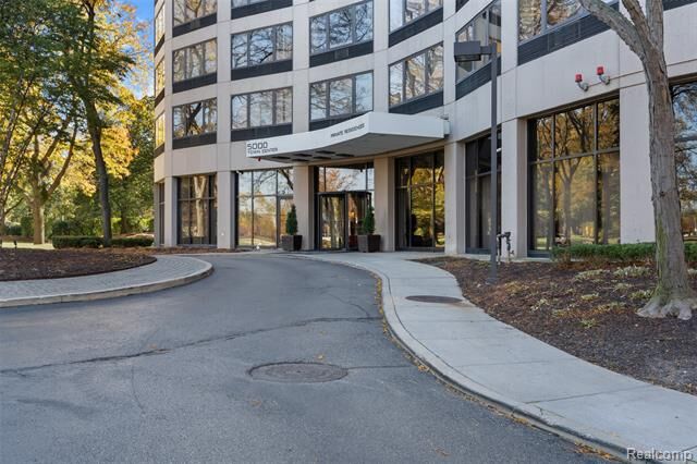 Property Photo:  5000 Town Center Center 306  MI 48075 