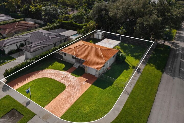 Property Photo: 6040 SW 29th St FL 33155