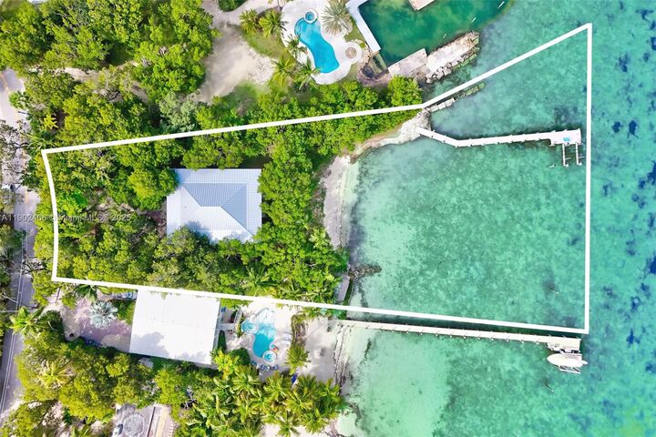 34 Sunset Rd  Key Largo FL 33037 photo