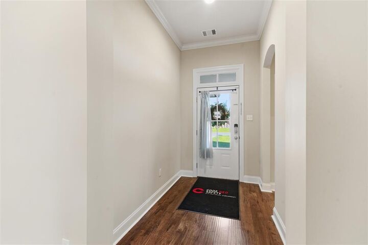 Property Photo:  1325 S Robinwood Drive S  LA 70611 