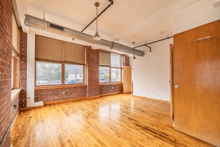 Property Photo:  325 Lafayette Street 8102  CT 06604 