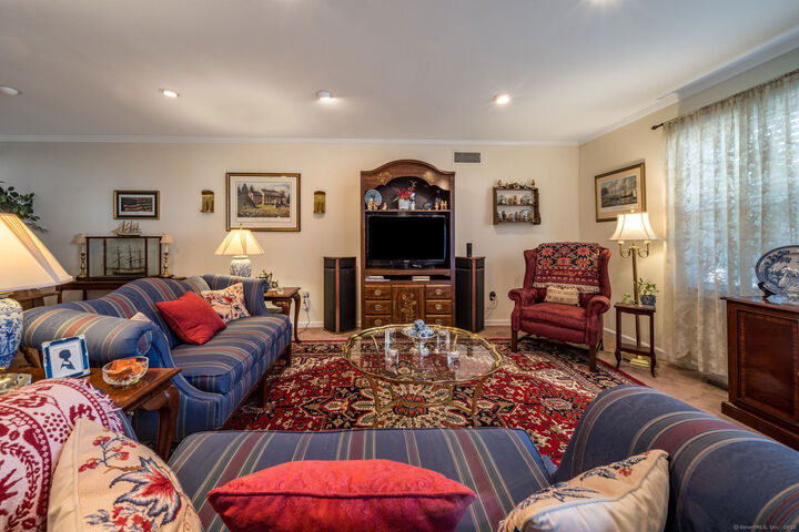 Property Photo:  45 Wilshire Road 45  CT 06443 