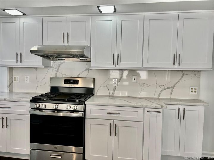 826 Oldfield Road 1fl+Basement  Fairfield CT 06824 photo