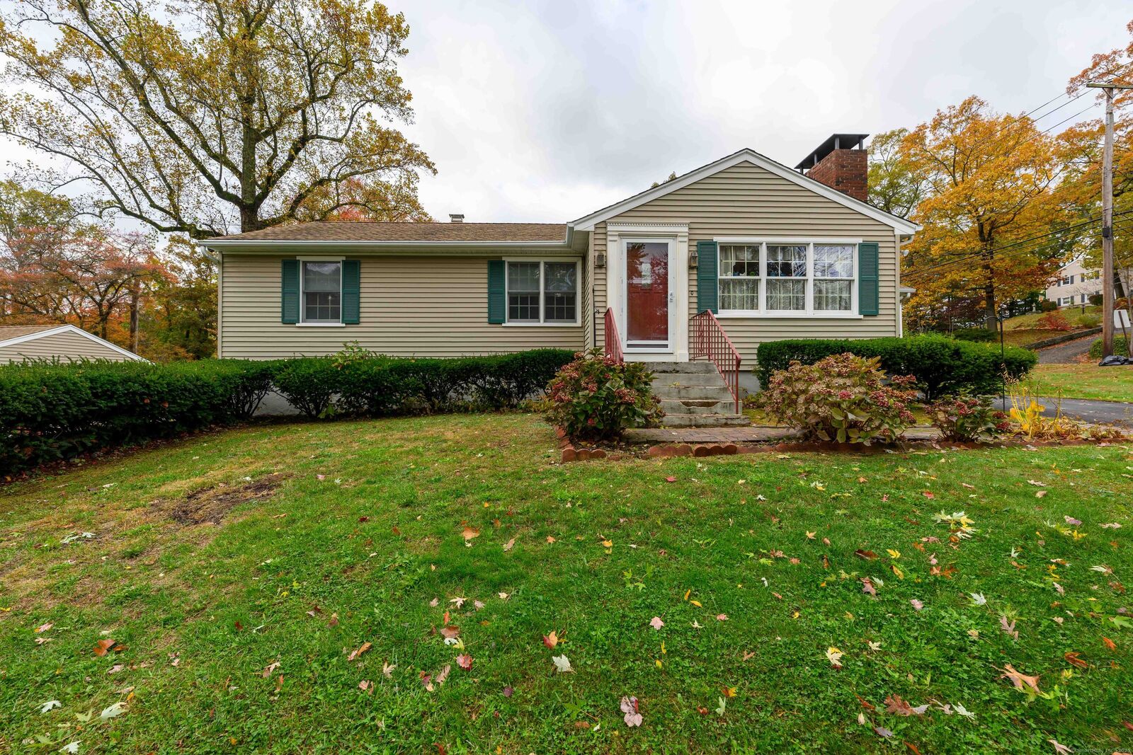 Property Photo:  798 West Main Street  CT 06516 