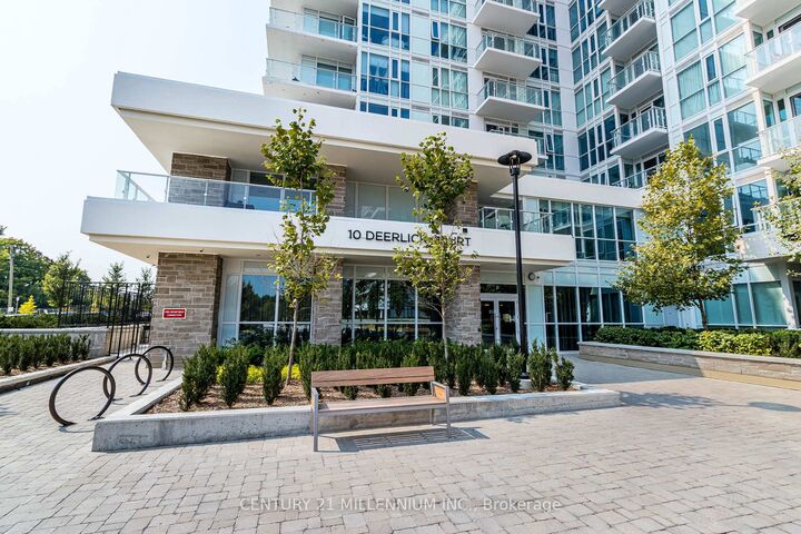 Photo de la propriété: 10 Deerlick Court 606 ON M3A 0A7