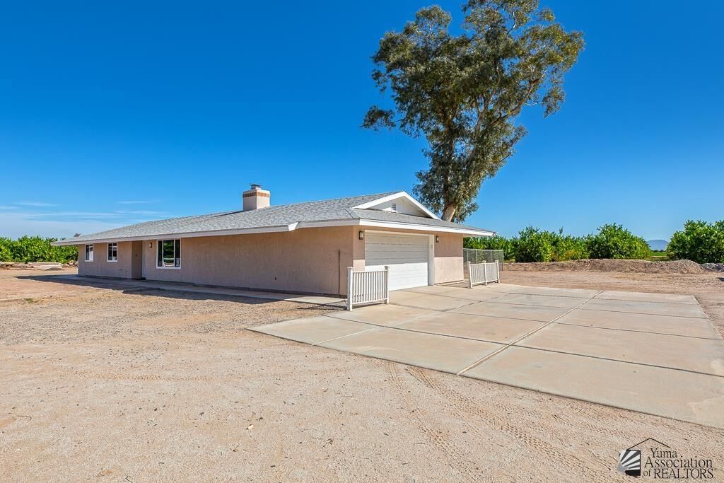 Property Photo: 16515 S Ave 1 E AZ 85365