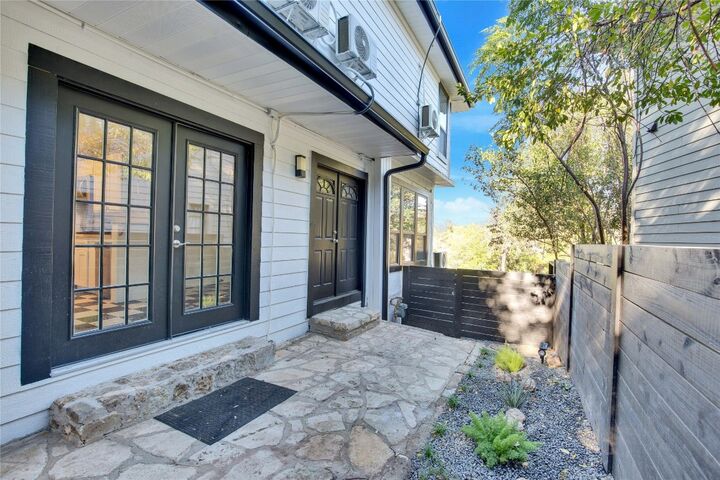 Property Photo:  1115 Enfield Road A  TX 78703 