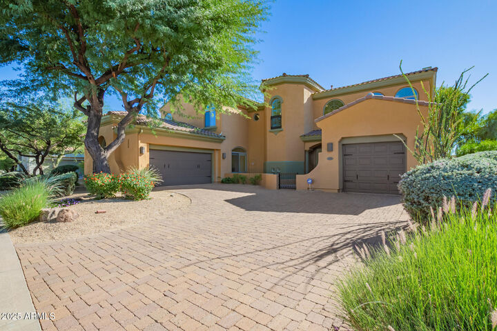 Property Photo: 3733 E Adobe Drive AZ 85050