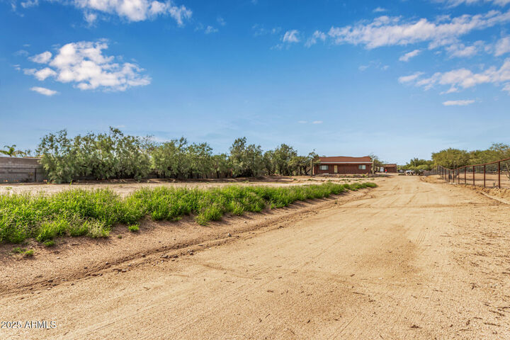 Property Photo: 28516 N 141st Street AZ 85262