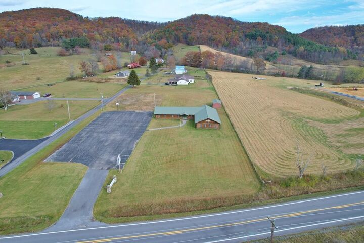 Property Photo:  2846 Hinton Road  WV 24712