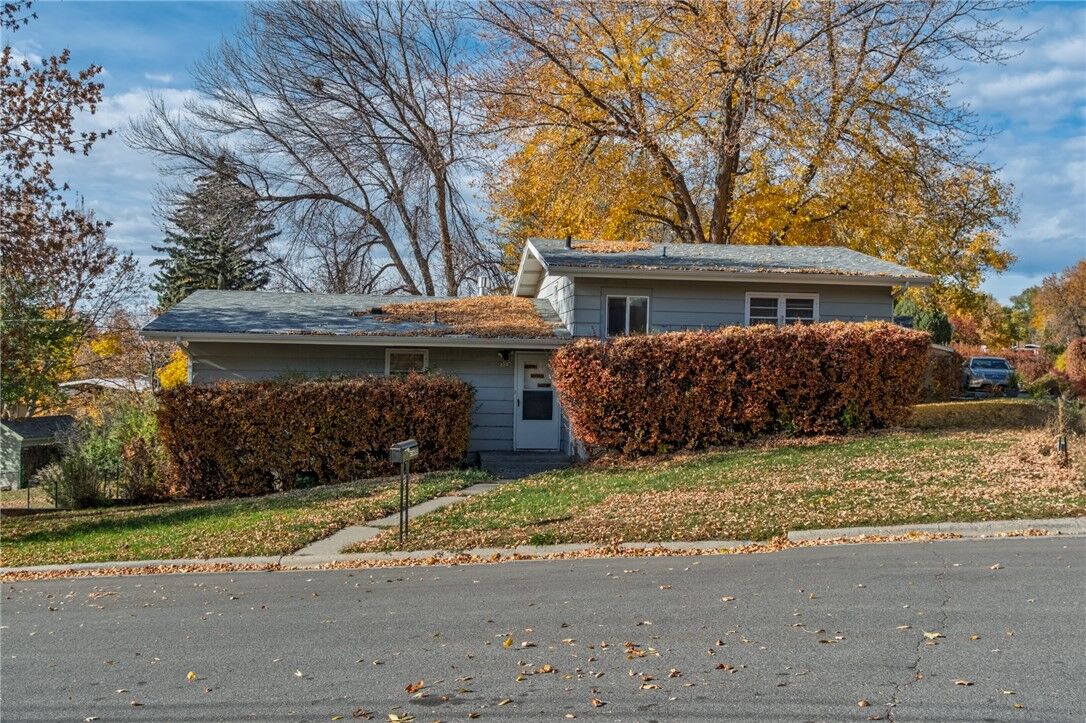 Property Photo:  3018 Placer Drive  MT 59102 