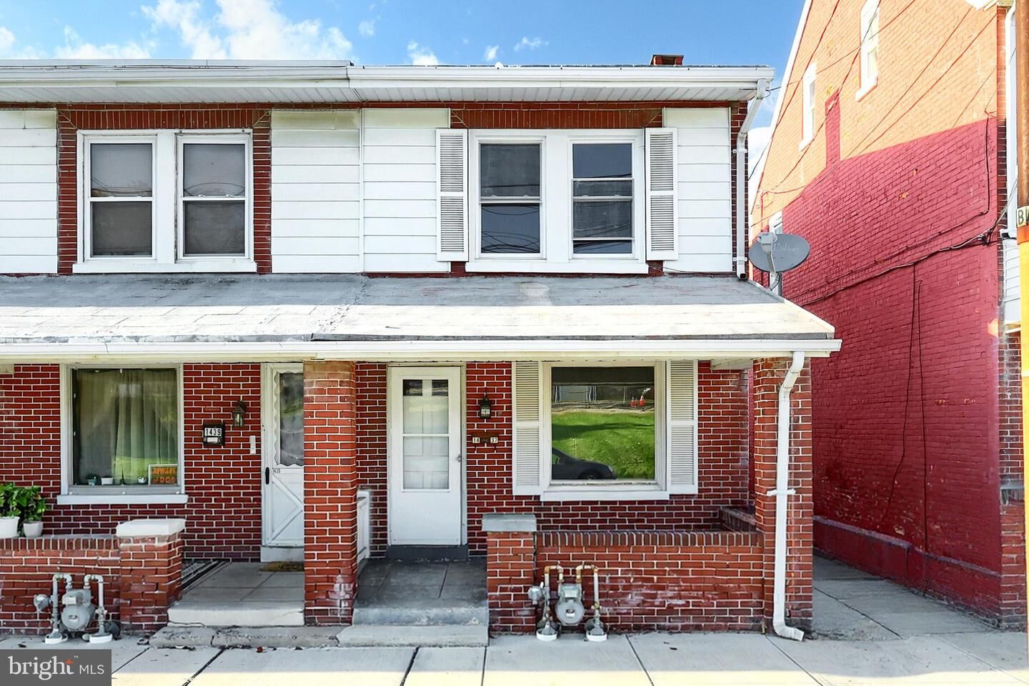 Property Photo: 1437 W King Street PA 17404