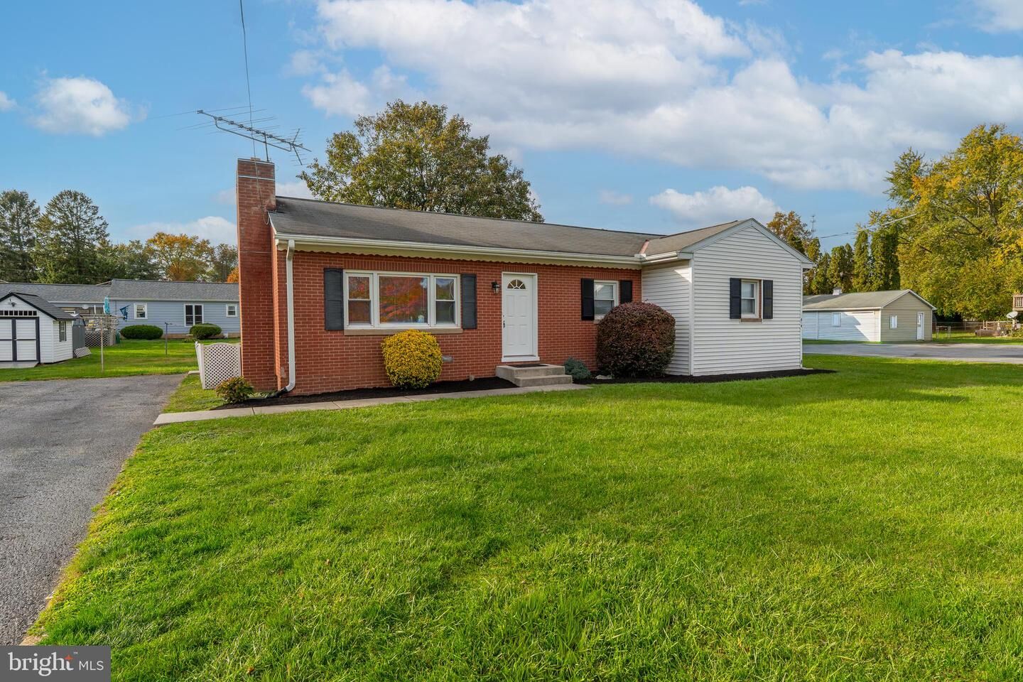 Property Photo: 1110 Rohrerstown Road PA 17601