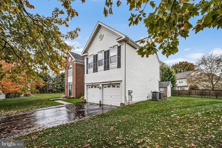 Property Photo: 5 Pheasant Court 2710 NJ 08022