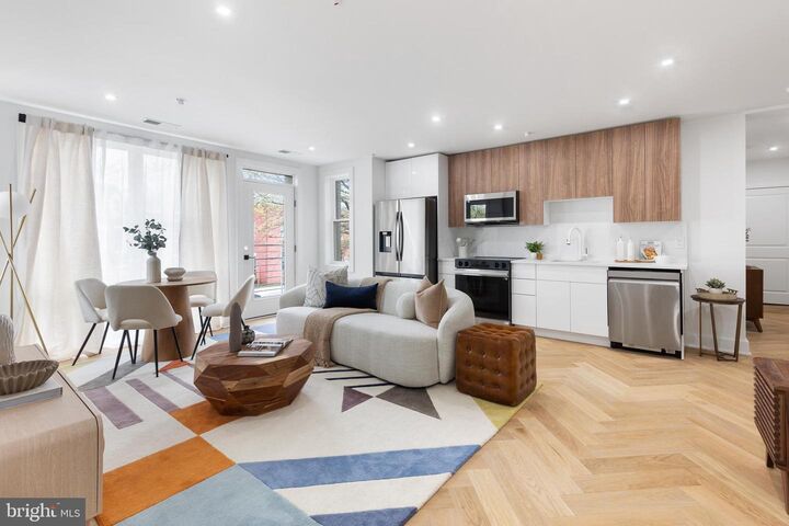 Property Photo: 1124 Florida NE 303 DC 20002