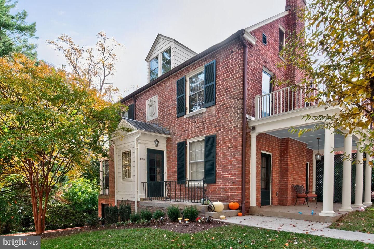 Property Photo:  6709 Melville Place  MD 20815 