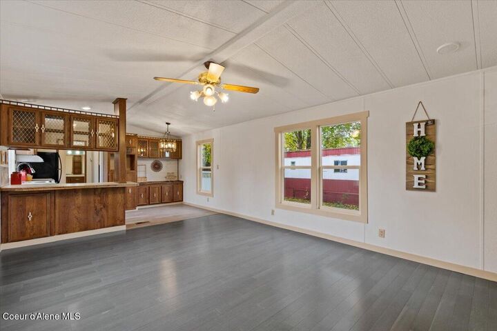 Property Photo:  118 E Mid Town Ln  ID 83835 