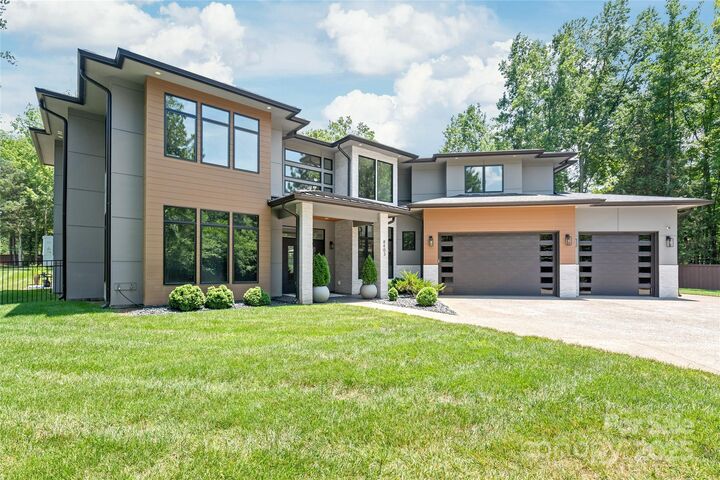 8403 Sarsfield Court  Waxhaw NC 28173 photo