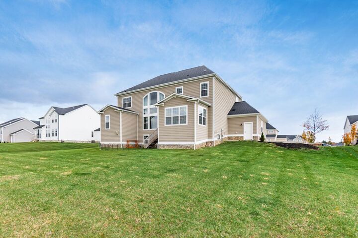 Property Photo:  5962 Laurel Lane  OH 43015 