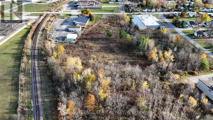 Property Photo:  50 Lorne Street  ON K7A 3K7 