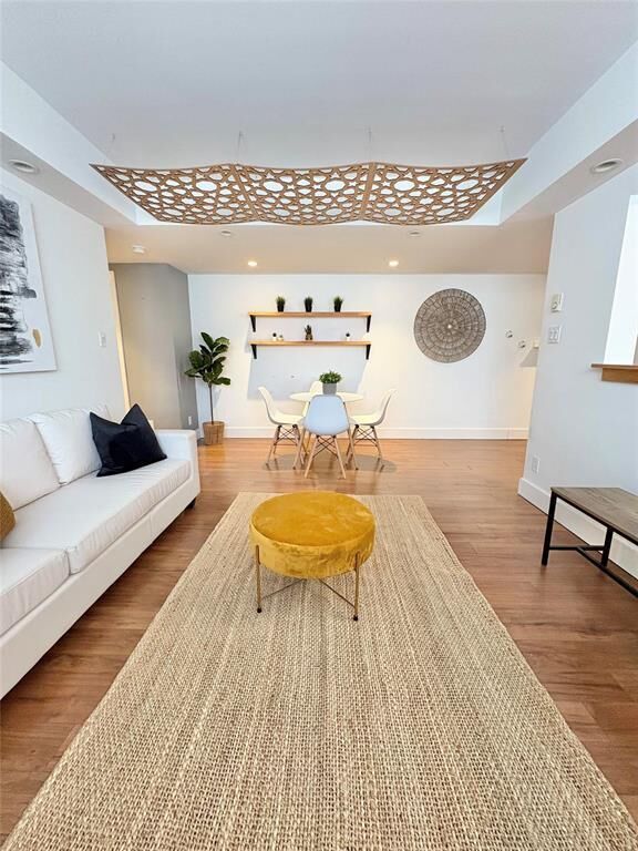 Property Photo: 375 Stradbrook Avenue MB R3L 0J7