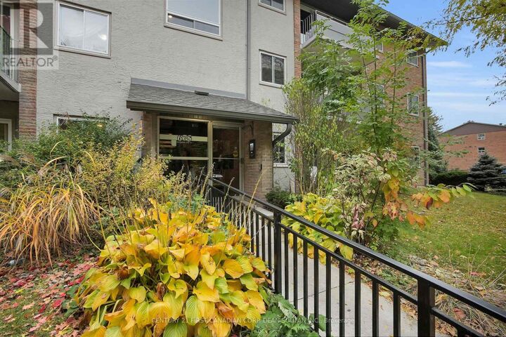 Photo de la propriété:  675 Wonderland Road South 14  ON N6K 1M1 