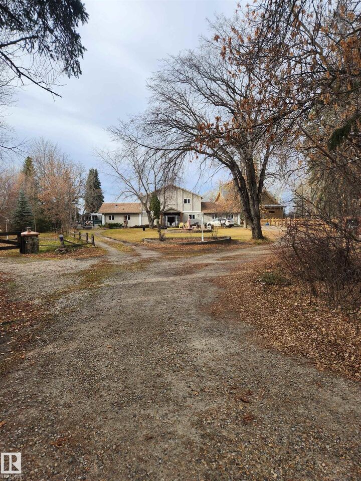 Property Photo: 54522A Ste. Anne Trail AB T0E 0A0