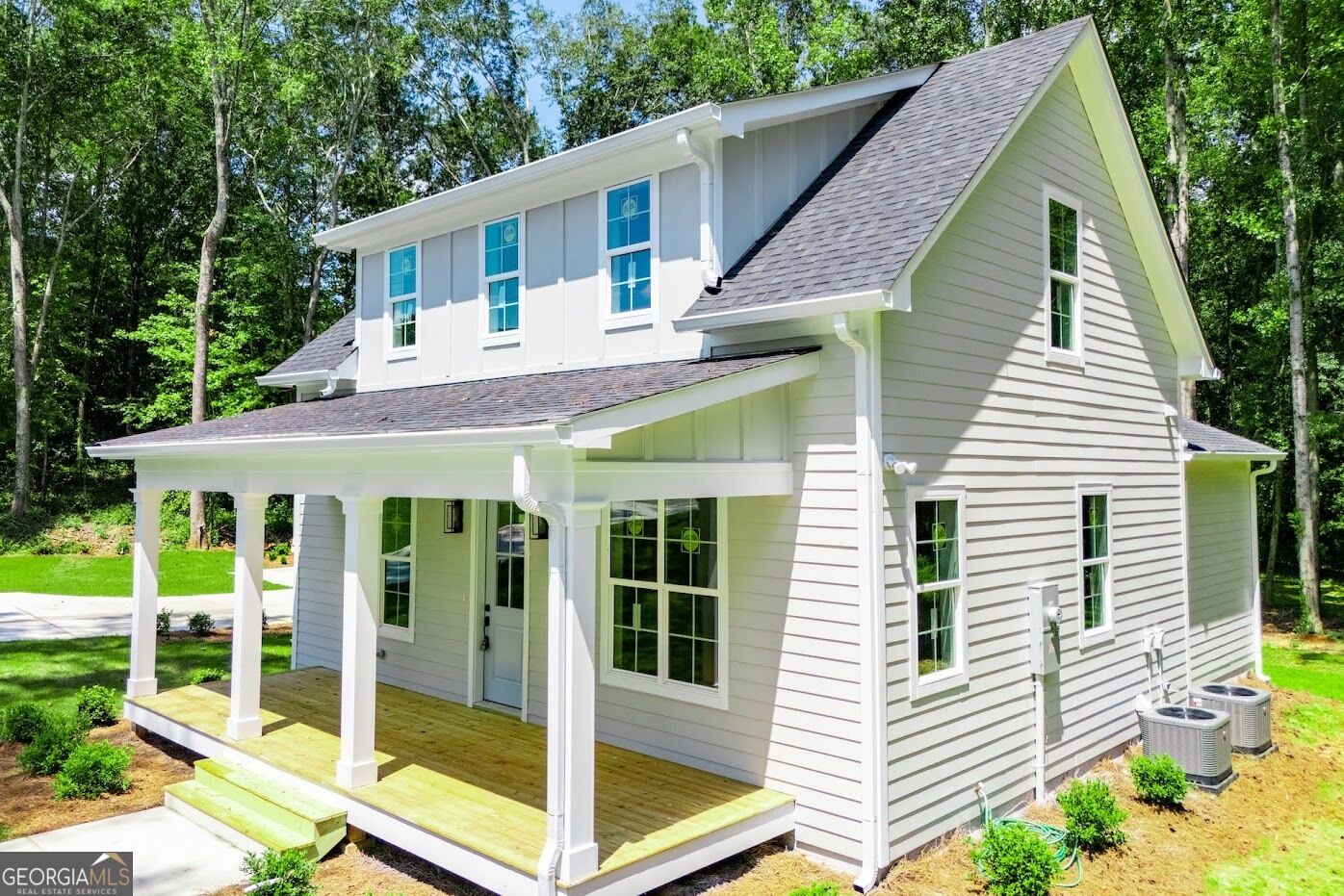 Property Photo: 479 West Avenue GA 30108