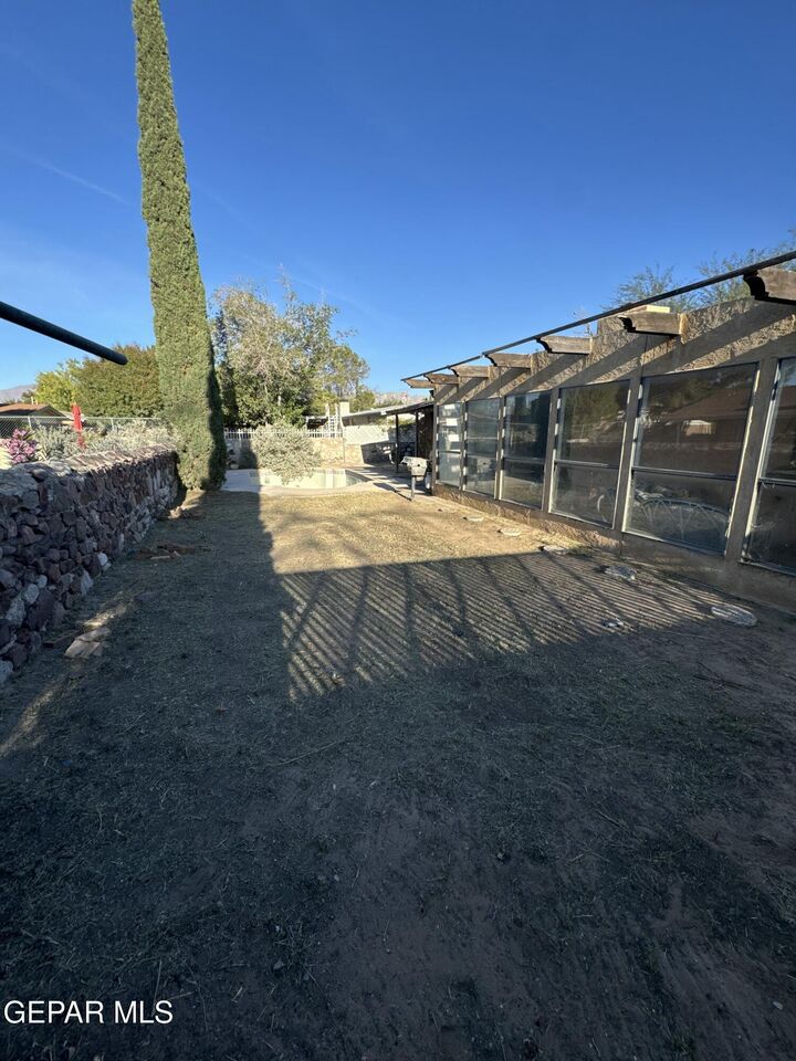 Property Photo: 709 Frontera Road TX 79922