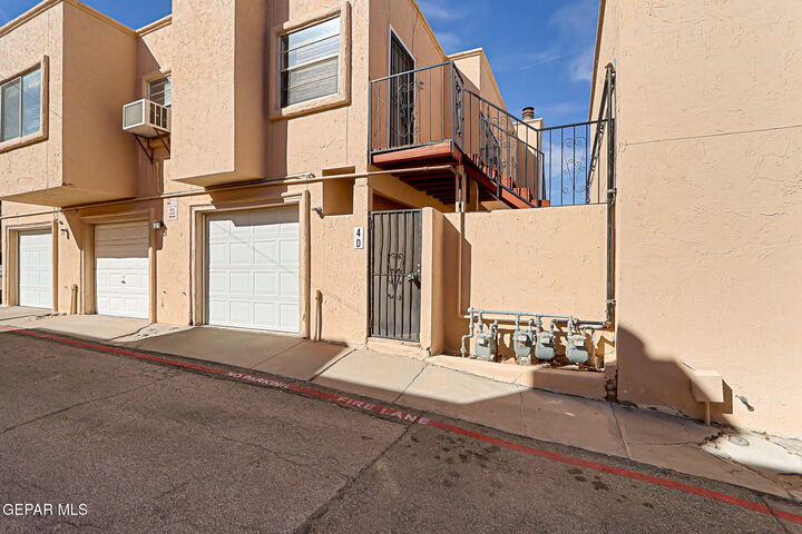 2520 San Jose Avenue 4D  El Paso TX 79930 photo