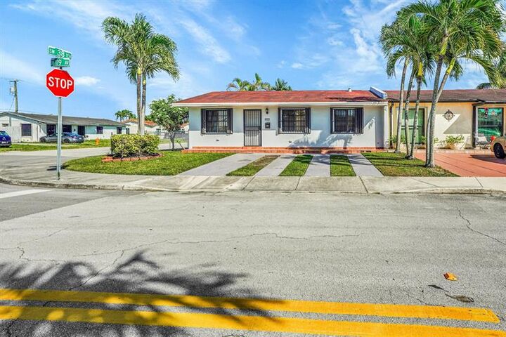 Property Photo:  3851 SW 119th Ave  FL 33175 