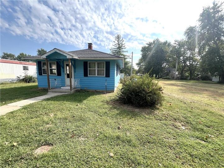 Property Photo:  417 Ash Street  MO 64643 