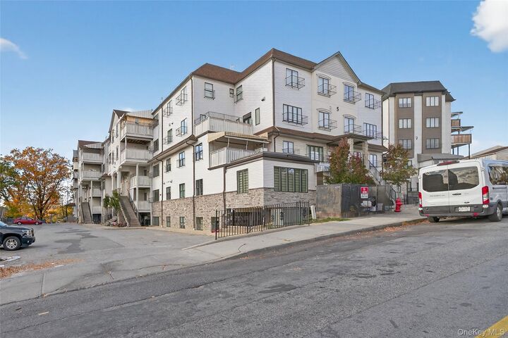 5 Lizensk Boulevard  Monroe NY 10950 photo