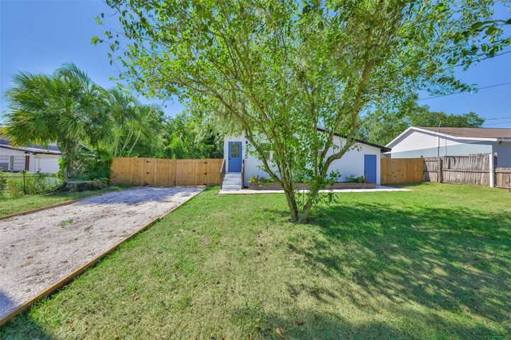 Property Photo:  5320 Plum Avenue  FL 33584 