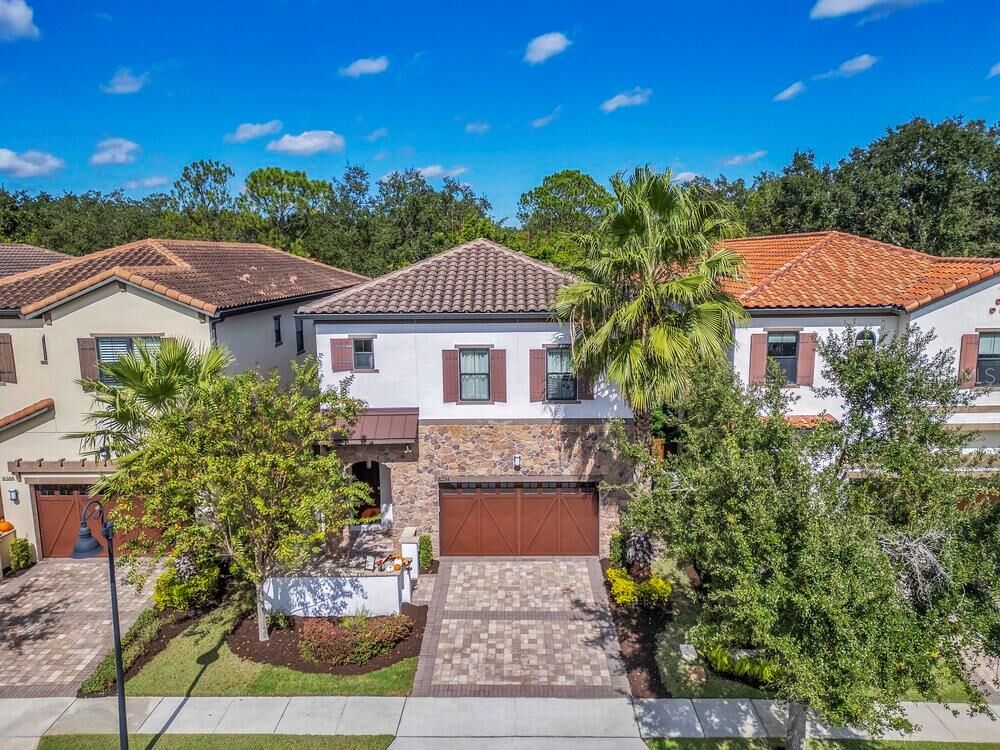 Property Photo:  8394 Via Vittoria Way  FL 32819 