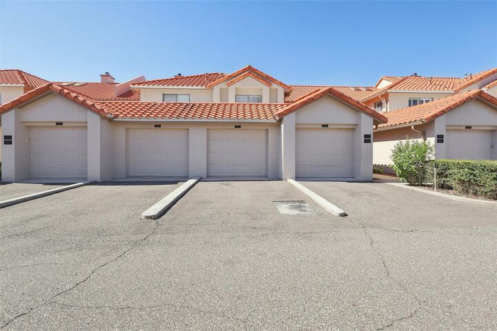 Property Photo:  703 Magnolia Place  FL 33884 